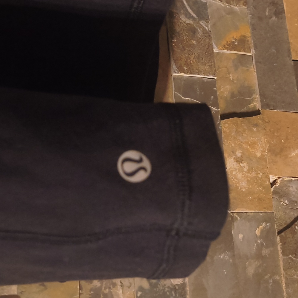 lululemon athletica Inside Out Tank - Picture 4 of 5